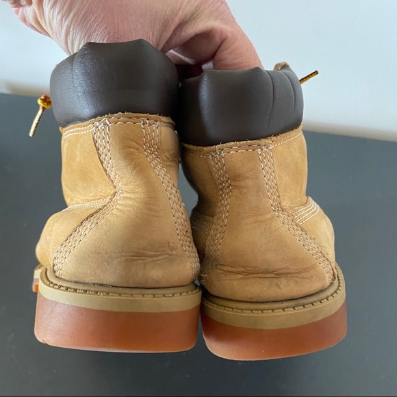 Timberland Youth Classic Boots - Picture 2 of 8